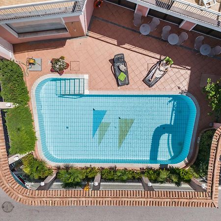 Lake Hotel Ifigenia Torbole Sul Garda ภายนอก รูปภาพ