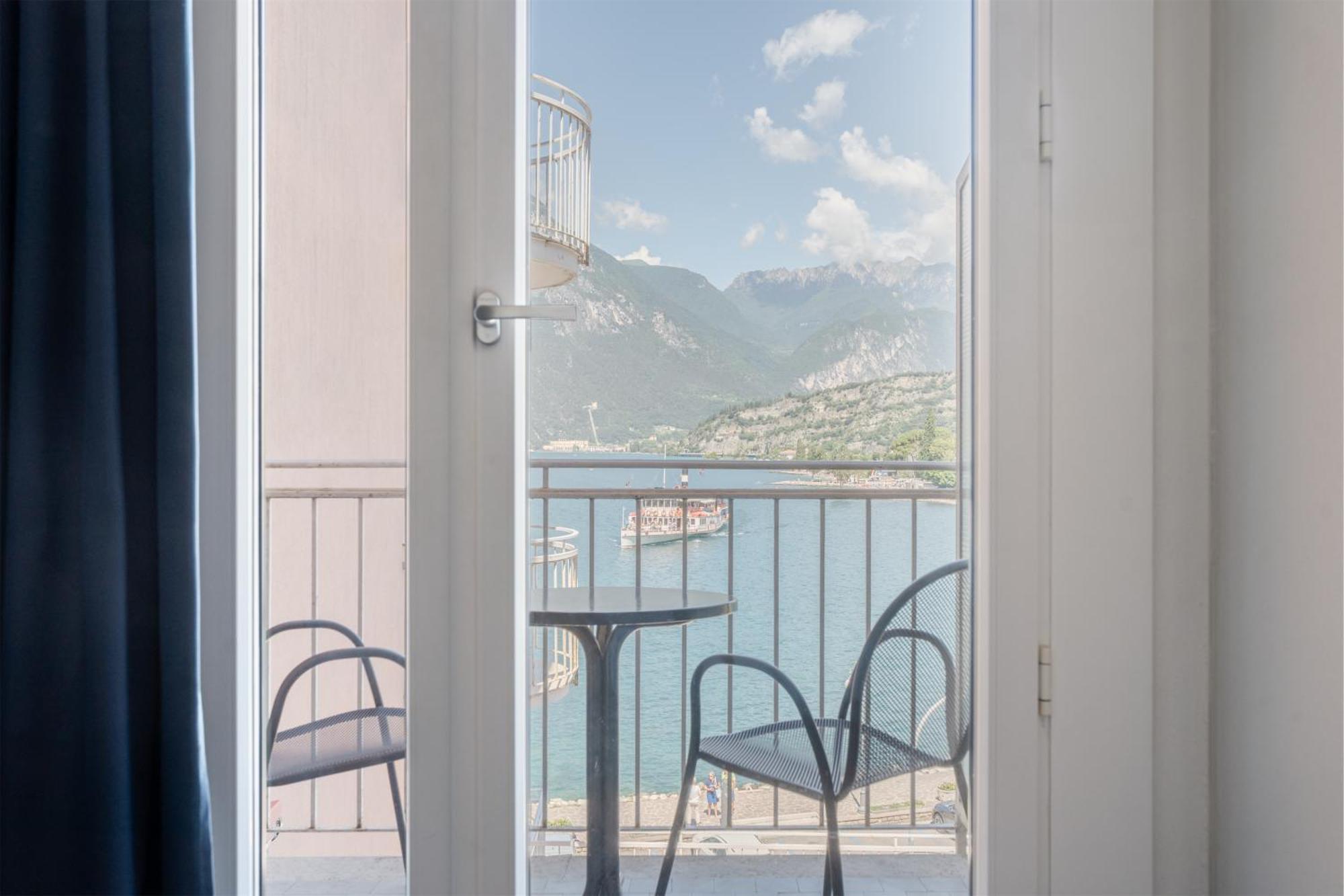 Lake Hotel Ifigenia Torbole Sul Garda ภายนอก รูปภาพ