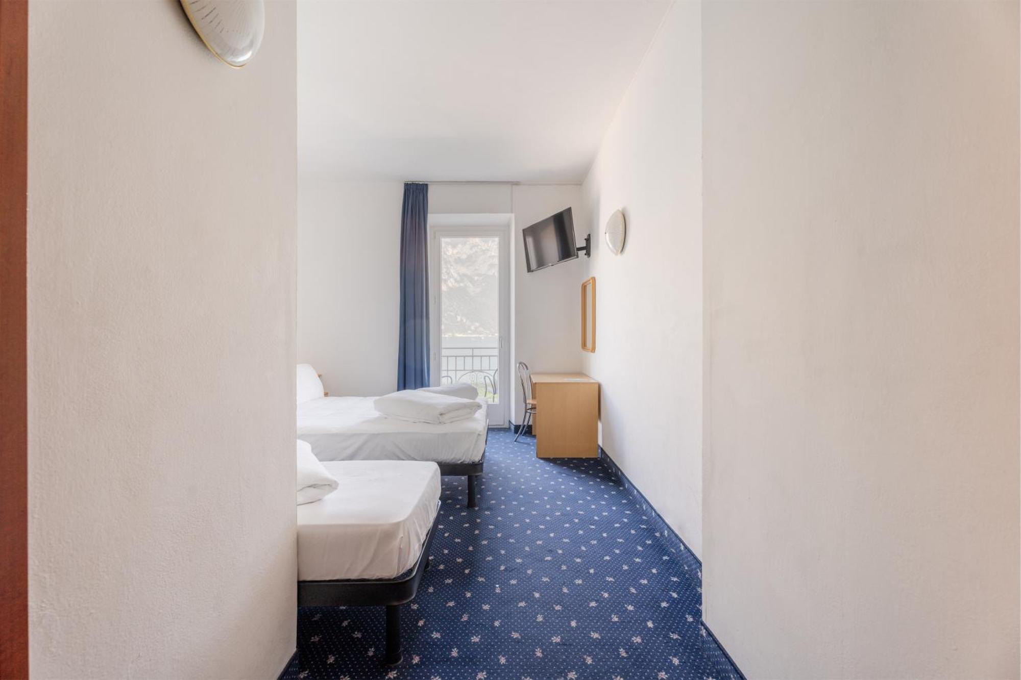 Lake Hotel Ifigenia Torbole Sul Garda ภายนอก รูปภาพ